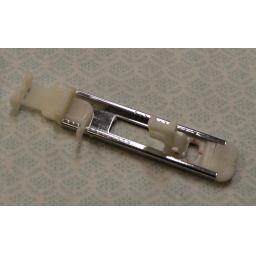 BROTHER Vintage One Step Buttonhole Foot - Screw on (Pre-owned)